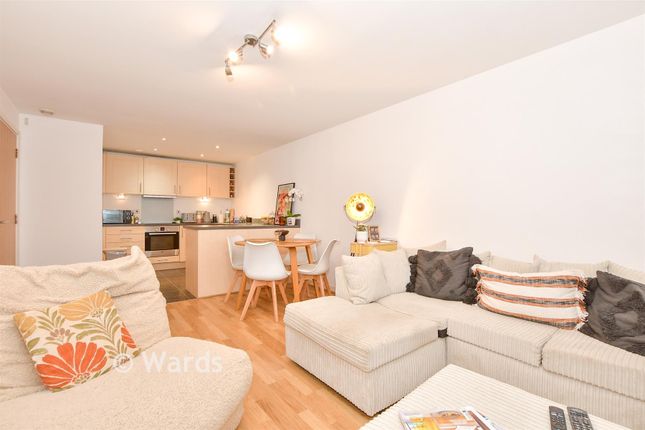 95, Poynder Drive, Snodland photo 4