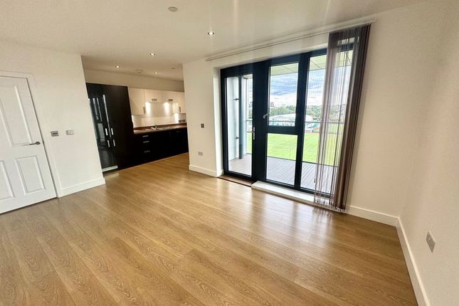 30e Lingfield Apartments, Parade Gardens, London photo 4