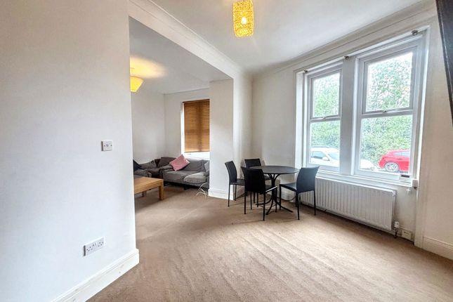 38, Lansdowne Gardens, Newcastle upon Tyne photo 4