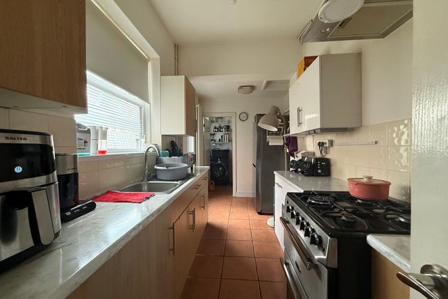 123, Hutton Road, Birmingham photo 4
