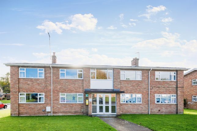 Thumbnail Flat for sale in Whitley Road, Aldbourne, Marlborough