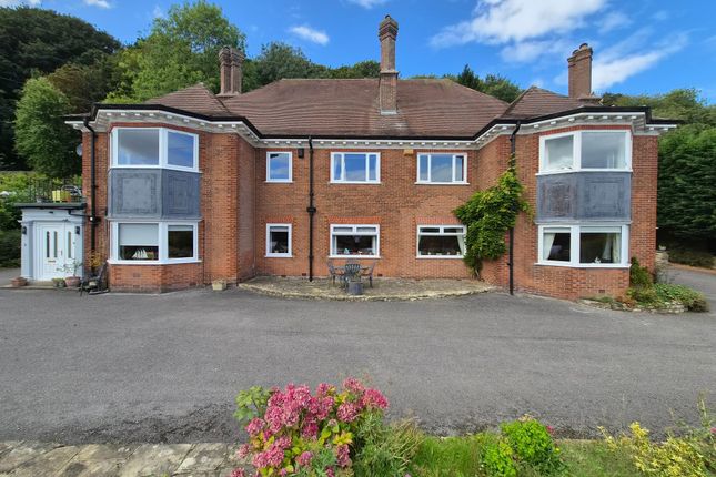 2-bed flat on Flat 1, 31 Deepdale Avenue, Scarborough, £350,000