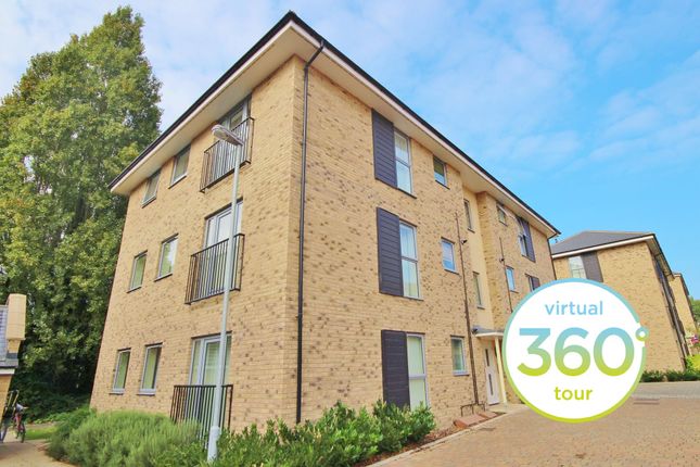 Thumbnail Flat to rent in Alice Bell Close, Cambridge