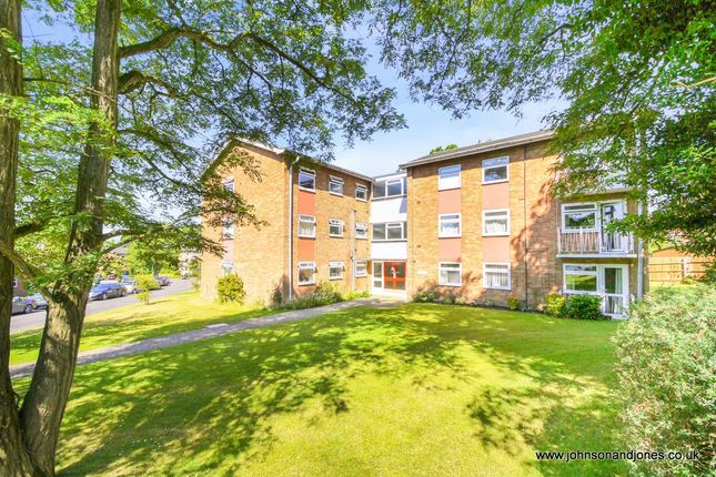 Thumbnail Flat to rent in Elleray Court, Ash Vale