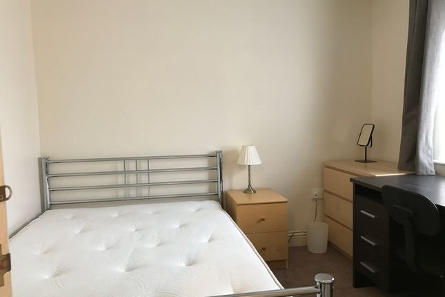 End terrace house to rent in Capstan Place, Colchester