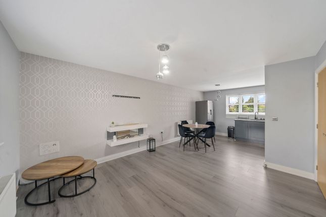 15 Chapelside Close, Warrington photo 4