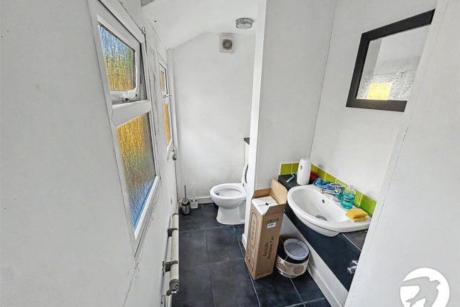 24, Edinburgh Road, Kent photo 5