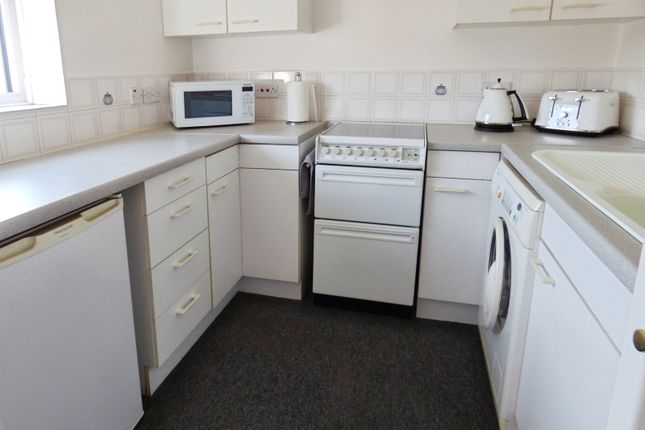 59, Cheltenham Gardens, Southampton photo 4