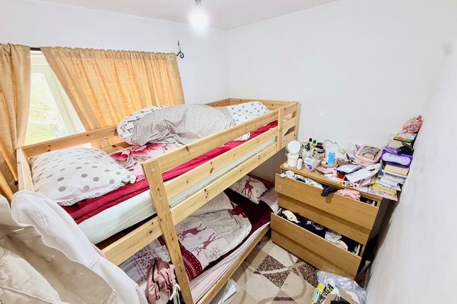 5, Gadwall Way, Thamesmead photo 5
