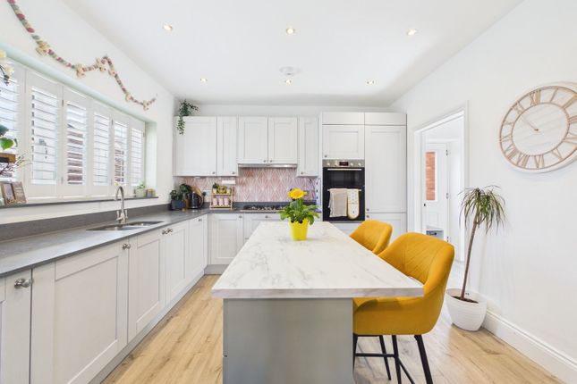 1, Anvil Close, Wolverhampton photo 3