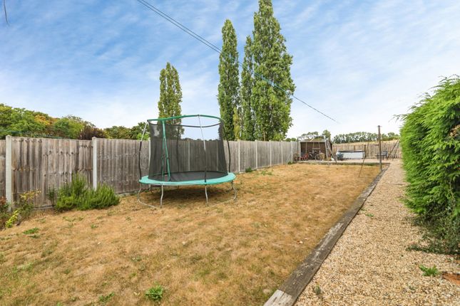 6, St. Felix Rise, Bungay photo 3