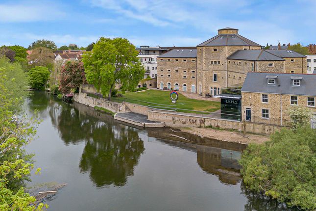 18, The Old Gaol, Abingdon photo 3