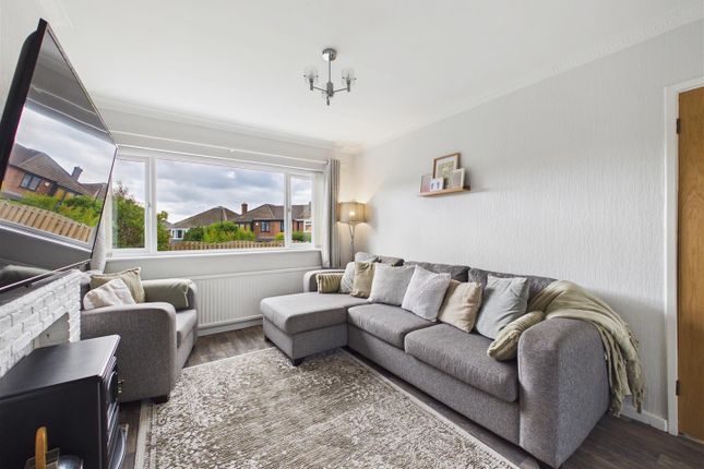 8, Oakdell, Dronfield photo 4