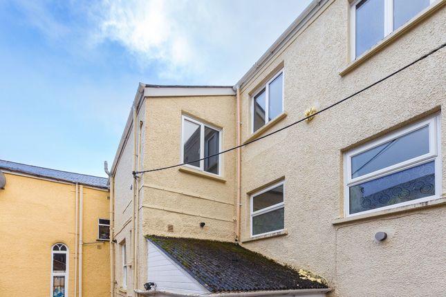 Flat 4, 38 High Street, Crediton photo 4