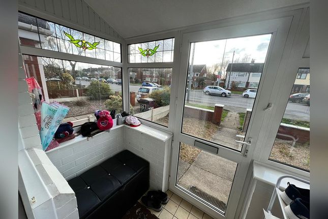 335, Broadway, Chadderton photo 3