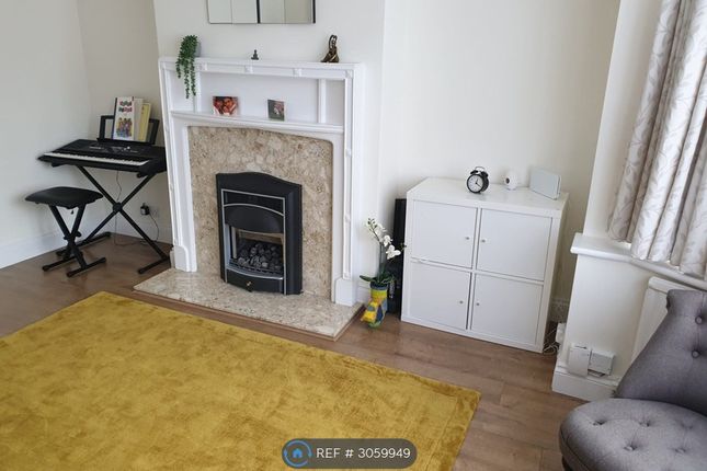 Greystoke Avenue, Pinner photo 3
