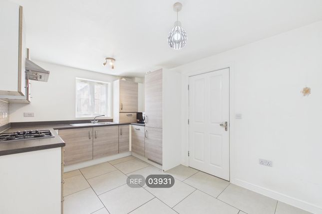 24, Crown Street, Nottingham, NG15 7SW photo 4
