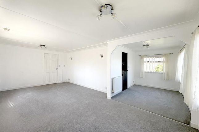 36, Glenhaven Park, Helston photo 4