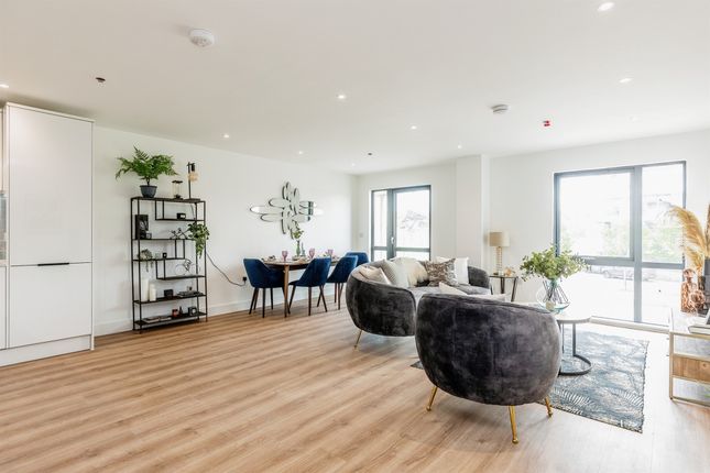Thumbnail Flat for sale in Martingale Way, Portishead, Bristol