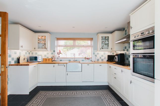 2 Church Close, Bicester photo 4