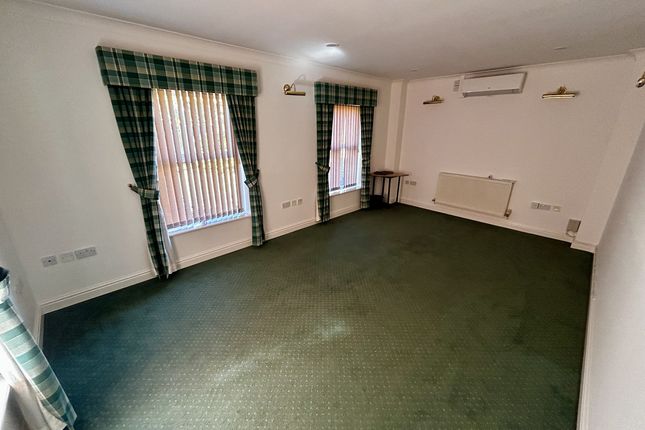 Tilia Way, Bourne photo 2