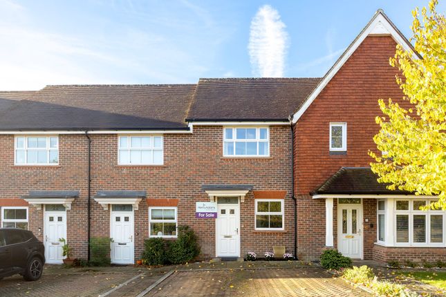 2-bed house on 24 Scholars Walk, Horsham, £350,000