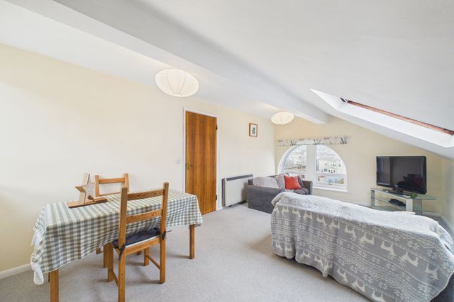 Flat 8, Harbourside West Strand, Whitehaven photo 2