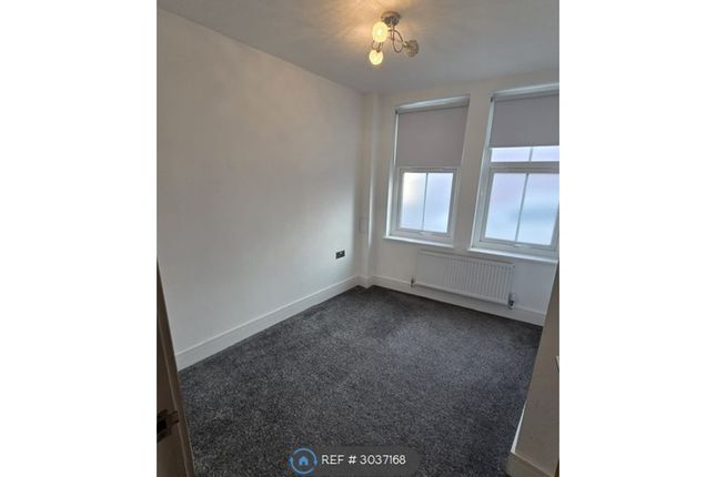 Westmead Road, Sutton photo 4
