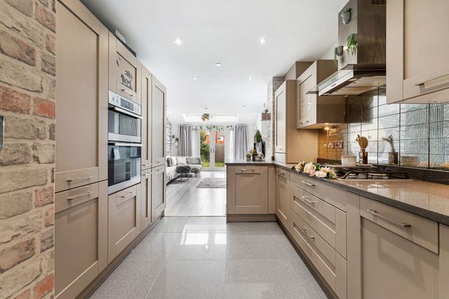 7 Hercules Way, Deeside photo 2