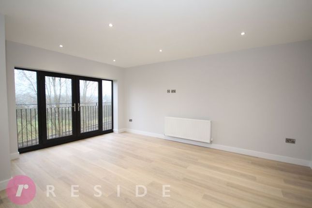 3 Lexie Court, Buxton Street, Heywood photo 4