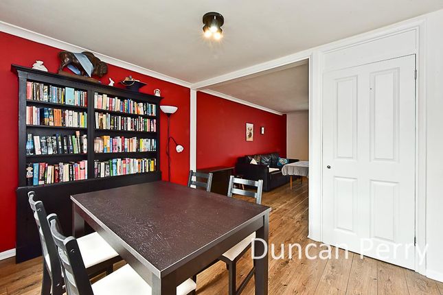 Greville Close, Herts photo 4