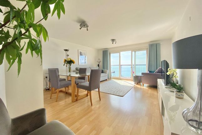 Flat 6, The View, 117 Alumhurst Road, Alum Chine photo 3
