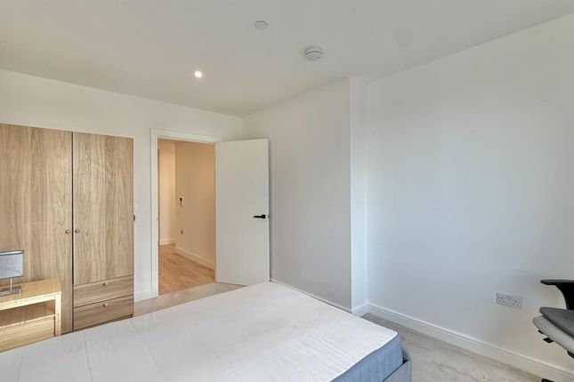 27 Allium House, 2 Caldon Boulevard, Wembley photo 4