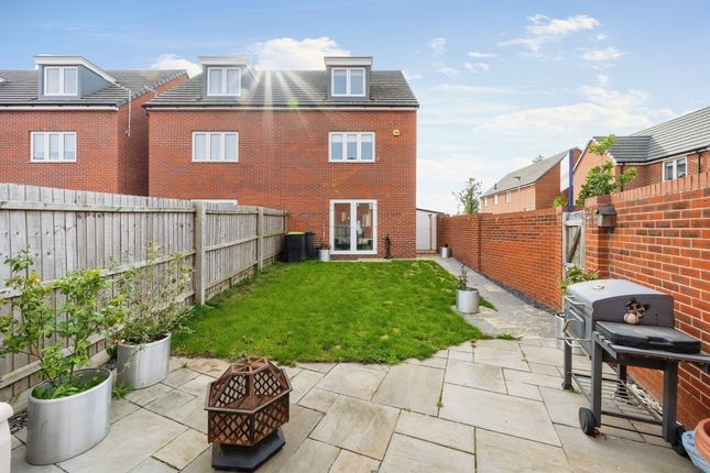 Semi-detached house for sale in Willow Road, Bedford