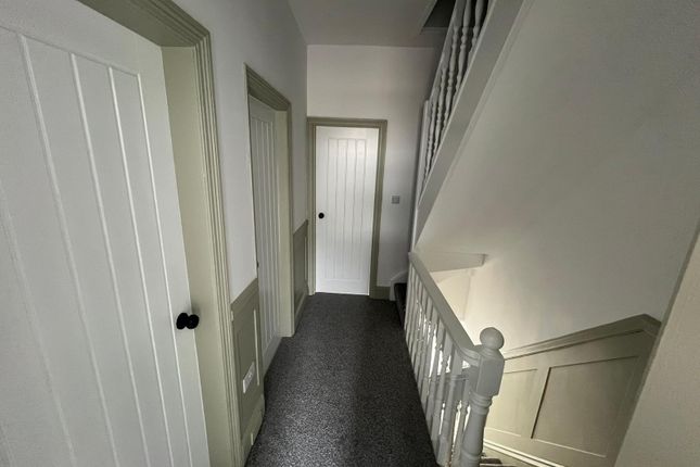 Semi-detached house to rent in Shay Lane, Halifax