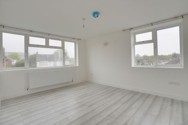 Flat to rent in Lauder Court, Winchmore Hill Road