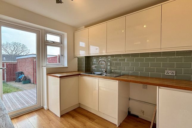 Terraced house to rent in Middleway, Taunton