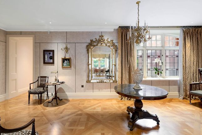 Flat for sale in York House Place, Kensington, London