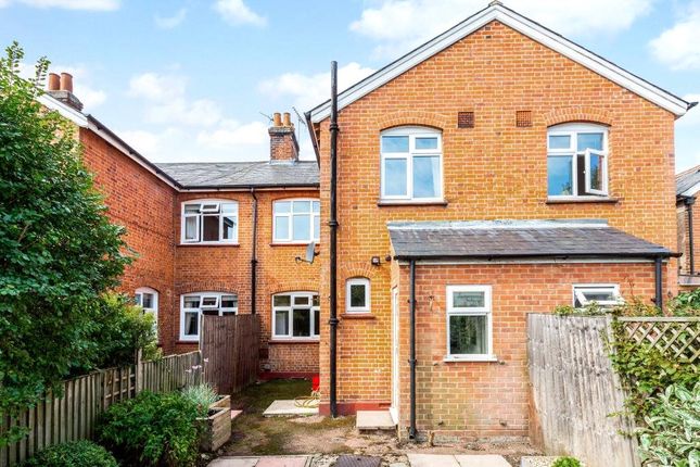 Terraced house to rent in Course Road, Ascot, Berkshire