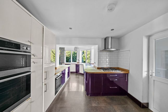 2 Radcliffe Avenue, Warrington photo 2