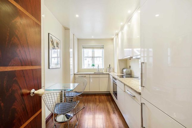 Flat for sale in Sandalwood Mansions, Kensington Green