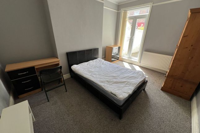 52 Russell Road, Liverpool photo 4