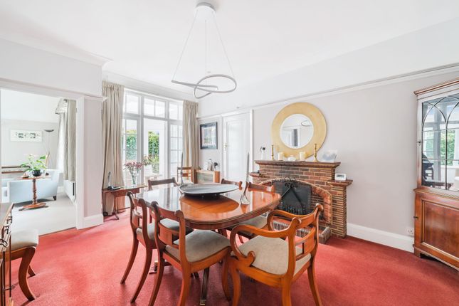 15 Cross Road, Tadworth photo 4