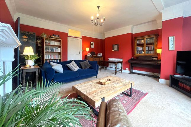 Flat 4, Downshill,, Hogs Back, Farnham photo 2