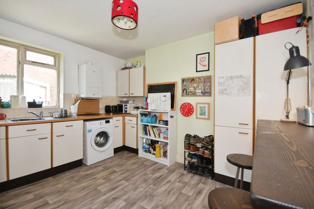 4B,, Spital Lane, Derbyshire photo 3