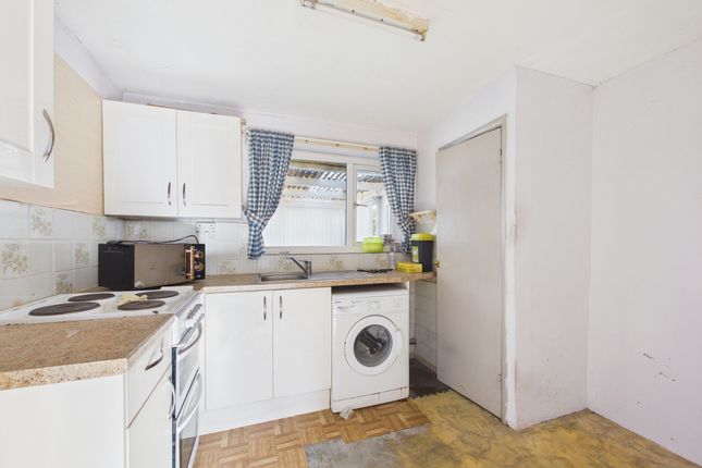 95 Marlow Road, High Wycombe photo 3