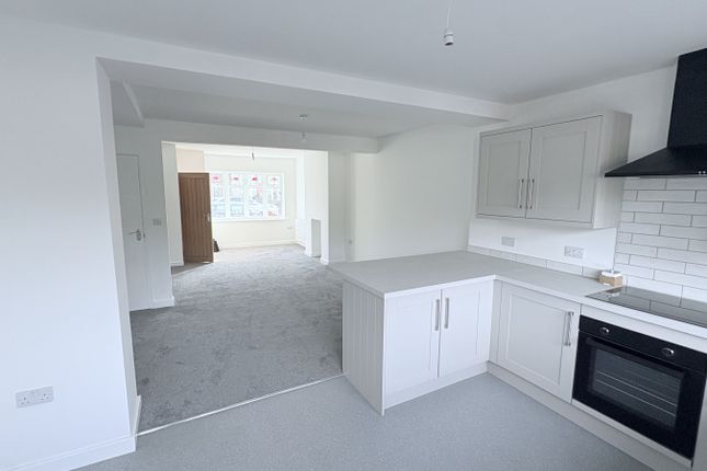 58 Aston Road, Aston Road, Hull photo 4