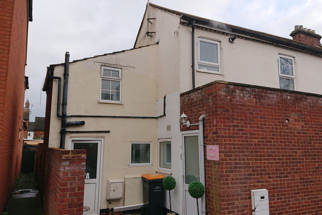 Duplex to rent in Park Road West, Bedford
