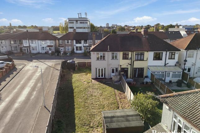 Southern Way, Romford photo 2