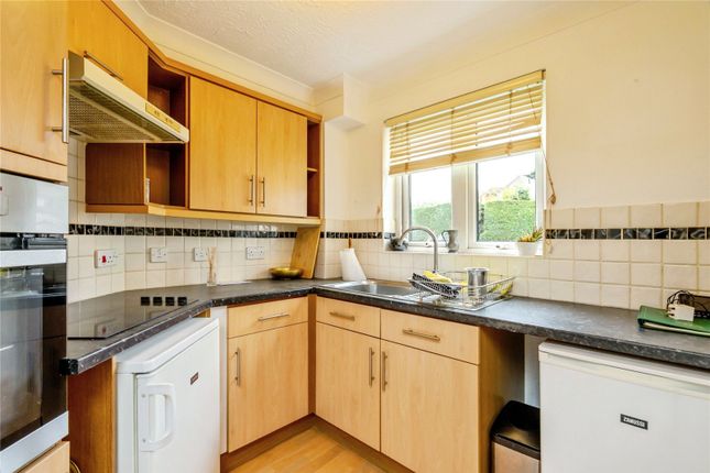 Buckingham Court Phase 1, Middleton on Sea photo 4